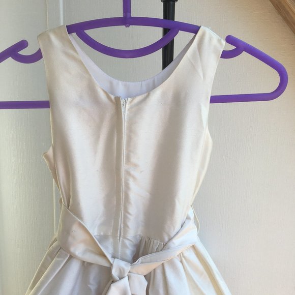 NWOT! Formal/Flowergirl White Dress Child Creation 3046 - Picture 6 of 9